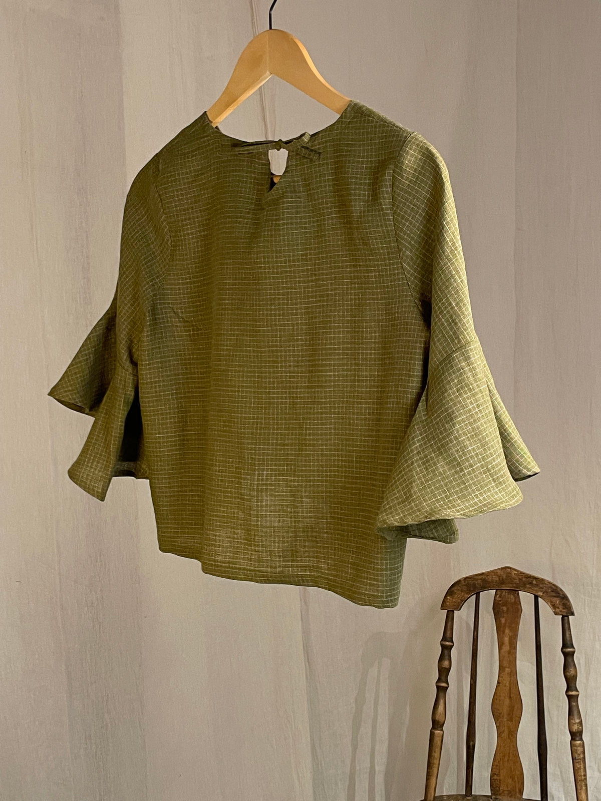 long sleeve scrunch blouse