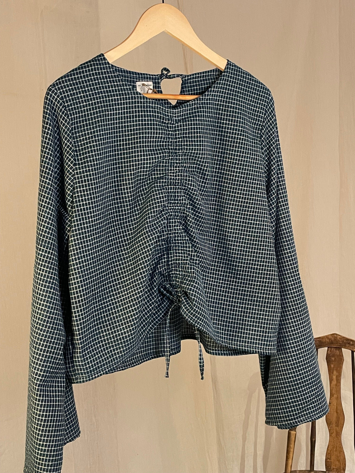 long sleeve scrunch blouse