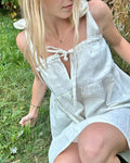 tie dress