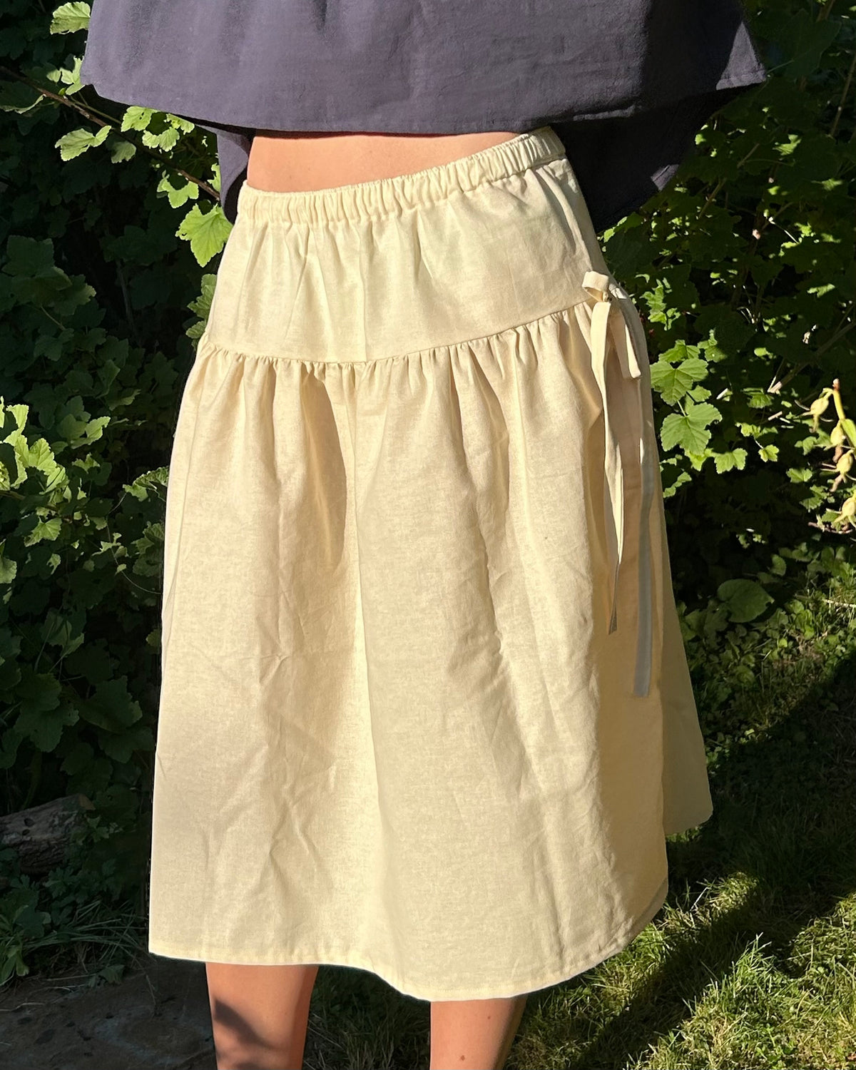two tiered skirt with bows