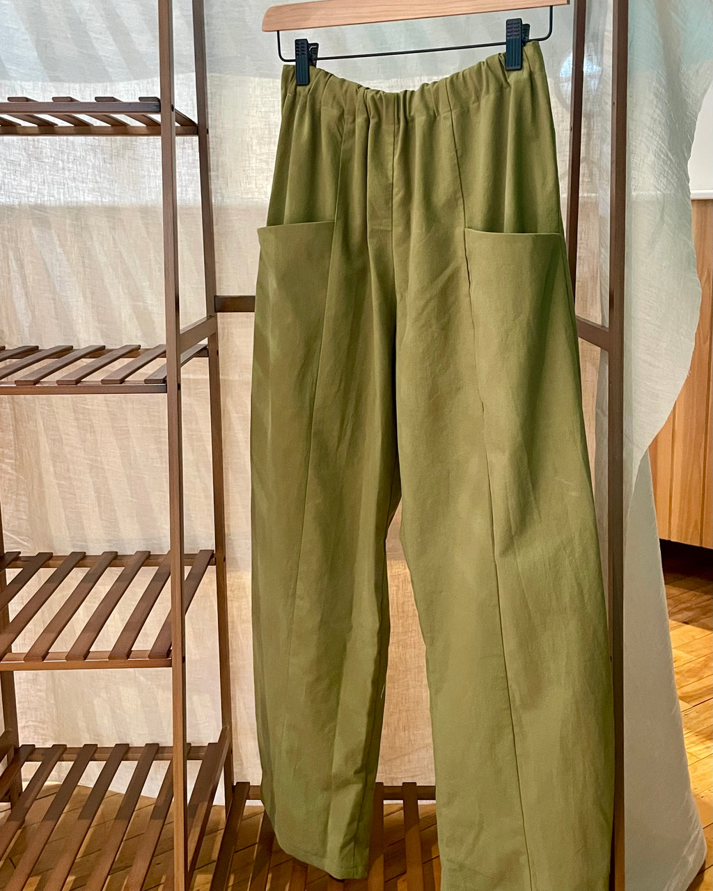moss barrel pants